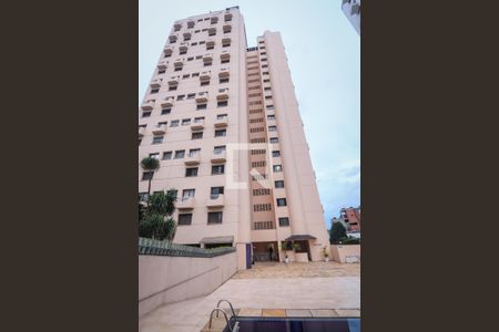 Apartamento para alugar com 68m², 1 quarto e 1 vagaPredio