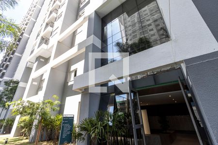 Apartamento para alugar com 41m², 2 quartos e 1 vaga Apartamento para alugar com 41m², 2 quartos e 1 vagaFachada