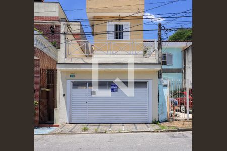 Casa à venda com 120m², 2 quartos e 1 vagaFachada