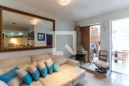 Casa à venda com 238m², 4 quartos e 2 vagasàrea de laser