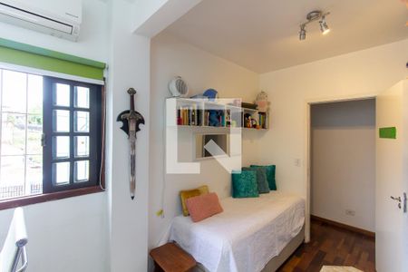 Casa à venda com 238m², 4 quartos e 2 vagasQuarto 3 - Suíte