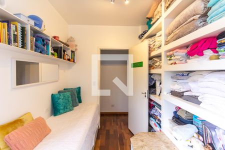 Casa à venda com 238m², 4 quartos e 2 vagasQuarto 3 - Suíte