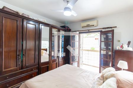 Casa à venda com 238m², 4 quartos e 2 vagasQuarto 4 - Suíte