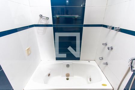 Casa à venda com 238m², 4 quartos e 2 vagasBanheiro da Suíte 3