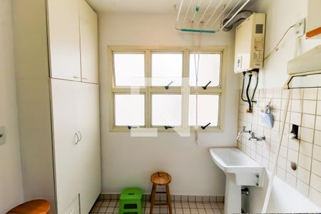 Apartamento à venda com 74m², 3 quartos e 2 vagasÁrea de Serviço