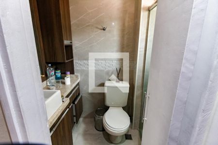 Apartamento à venda com 74m², 3 quartos e 2 vagasBanheiro da Suíte