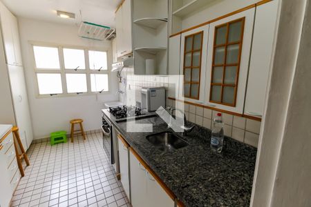 Apartamento à venda com 74m², 3 quartos e 2 vagasCozinha - Armários