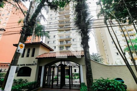 Apartamento à venda com 74m², 3 quartos e 2 vagasFachada e portaria