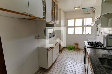 Apartamento à venda com 74m², 3 quartos e 2 vagasCozinha - Armários