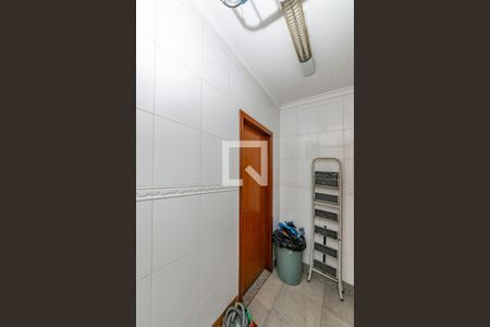 Apartamento à venda com 242m², 5 quartos e 3 vagas Apartamento à venda com 242m², 5 quartos e 3 vagasÁrea de Serviço