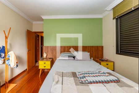 Apartamento à venda com 242m², 5 quartos e 3 vagas Apartamento à venda com 242m², 5 quartos e 3 vagasSuíte