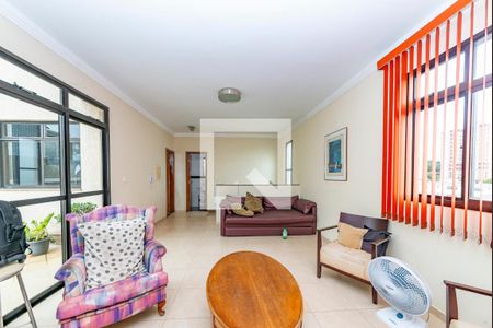 Apartamento à venda com 242m², 5 quartos e 3 vagas Apartamento à venda com 242m², 5 quartos e 3 vagasSala 2