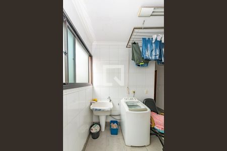 Apartamento à venda com 242m², 5 quartos e 3 vagas Apartamento à venda com 242m², 5 quartos e 3 vagasÁrea de Serviço