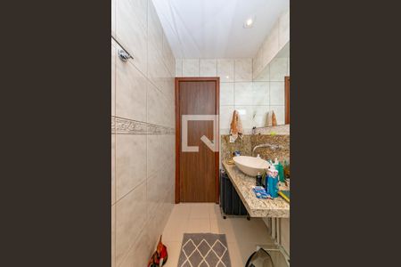 Apartamento à venda com 242m², 5 quartos e 3 vagas Apartamento à venda com 242m², 5 quartos e 3 vagasBanheiro Social