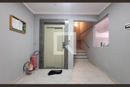 Apartamento à venda com 102m², 2 quartos e 1 vagaElevador