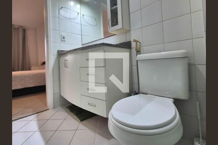 Apartamento para alugar com 86m², 3 quartos e 1 vaga Apartamento para alugar com 86m², 3 quartos e 1 vagaBanheiro da Suíte