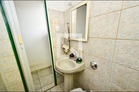 Casa à venda com 128m², 3 quartos e 4 vagasBanheiro 1