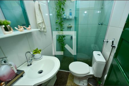 Casa à venda com 128m², 3 quartos e 4 vagasBanheiro 2