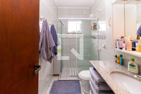 Casa à venda com 210m², 4 quartos e 2 vagasBanheiro da Suíte