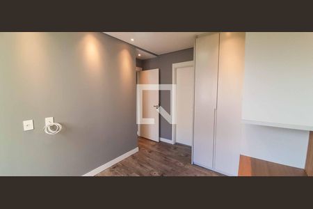 Suíte de apartamento para alugar com 2 quartos, 56m² em Continental, Osasco
