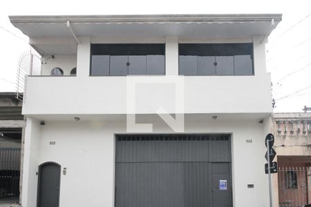 Casa para alugar com 286m², 2 quartos e 15 vagasFachada