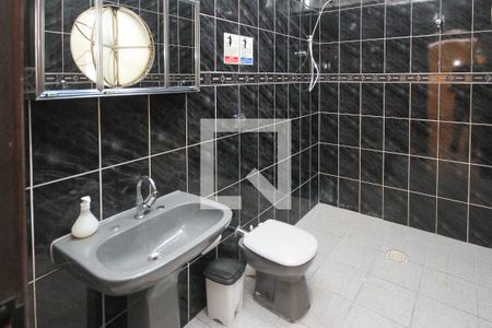 Casa para alugar com 286m², 2 quartos e 15 vagasBanheiro da Suite