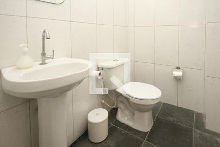 Casa para alugar com 286m², 2 quartos e 15 vagasLavabo