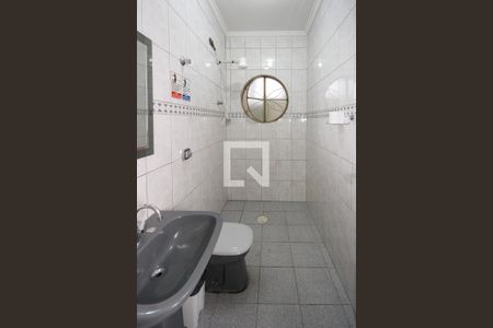 Casa para alugar com 286m², 2 quartos e 15 vagasBanheiro