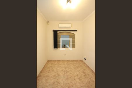 Casa para alugar com 286m², 2 quartos e 15 vagasQuarto