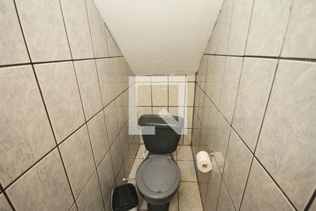 Casa para alugar com 286m², 2 quartos e 15 vagasLavabo da garagem