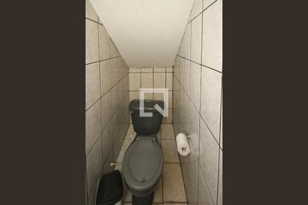 Casa para alugar com 286m², 2 quartos e 15 vagasLavabo da garagem