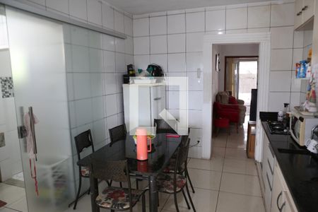 Casa à venda com 58m², 2 quartos e 2 vagasCozinha