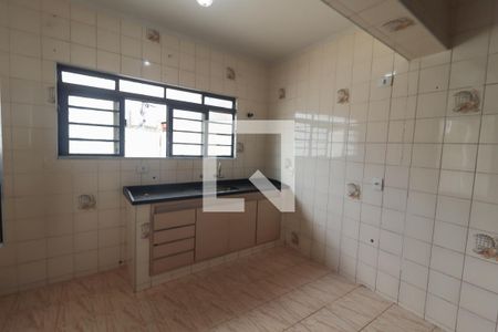 Casa para alugar com 90m², 3 quartos e 1 vagaCozinha