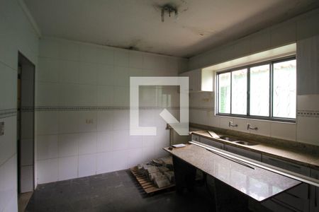 Casa à venda com 250m², 2 quartos e 3 vagas Casa à venda com 250m², 2 quartos e 3 vagasCozinha