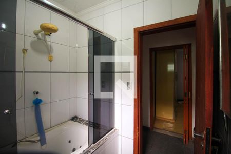 Casa à venda com 250m², 2 quartos e 3 vagas Casa à venda com 250m², 2 quartos e 3 vagasBanheiro