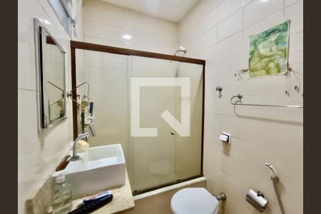 Apartamento para alugar com 58m², 2 quartos e sem vagaBanheiro social 