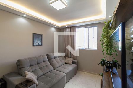 Sala de apartamento para alugar com 2 quartos, 43m² em Nacional, Contagem