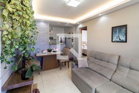 Sala de apartamento para alugar com 2 quartos, 43m² em Nacional, Contagem