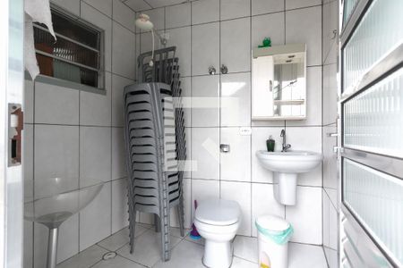 Casa à venda com 350m², 4 quartos e 2 vagas Casa à venda com 350m², 4 quartos e 2 vagasBanheiro 4