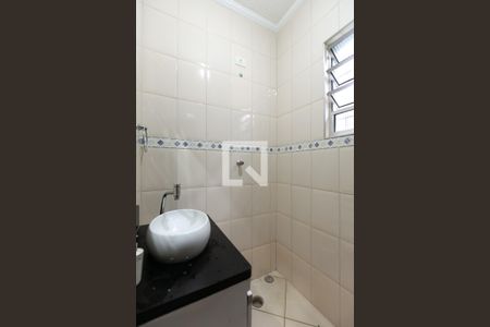 Casa à venda com 350m², 4 quartos e 2 vagas Casa à venda com 350m², 4 quartos e 2 vagasBanheiro 5