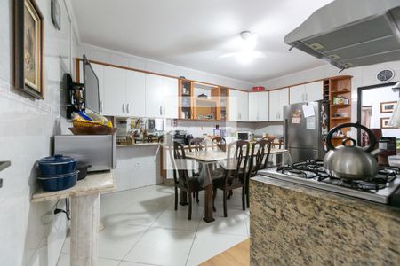 Casa à venda com 350m², 4 quartos e 2 vagas Casa à venda com 350m², 4 quartos e 2 vagasCozinha 1