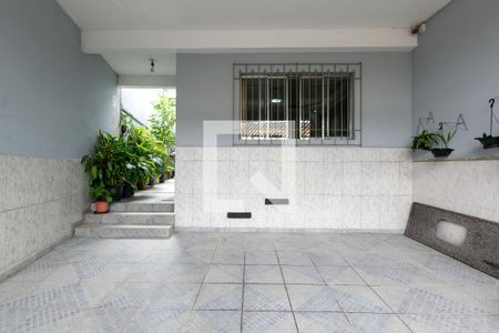 Casa à venda com 350m², 4 quartos e 2 vagas Casa à venda com 350m², 4 quartos e 2 vagasGaragem