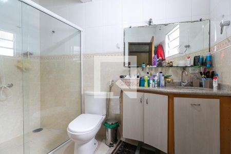 Casa à venda com 350m², 4 quartos e 2 vagas Casa à venda com 350m², 4 quartos e 2 vagasBanheiro da Suíte