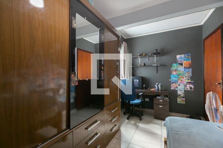 Casa à venda com 350m², 4 quartos e 2 vagas Casa à venda com 350m², 4 quartos e 2 vagasQuarto 2
