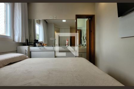 Suíte de casa à venda com 2 quartos, 101m² em Parque Oratório, Santo André