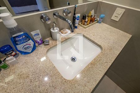 Suíte - Banheiro de apartamento para alugar com 2 quartos, 122m² em Cerqueira César, São Paulo