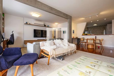 Sala de apartamento para alugar com 2 quartos, 122m² em Cerqueira César, São Paulo