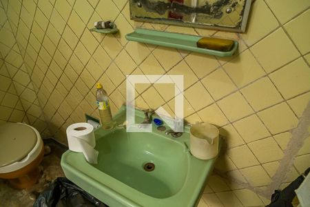 Casa à venda com 280m², 2 quartos e 4 vagasBanheiro - Pia