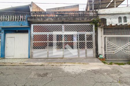 Casa à venda com 112m², 4 quartos e 3 vagas Casa à venda com 112m², 4 quartos e 3 vagasFachada + Plaquinha