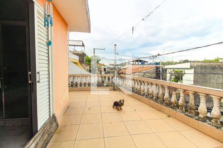 Casa à venda com 112m², 4 quartos e 3 vagas Casa à venda com 112m², 4 quartos e 3 vagasVaranda da Suíte